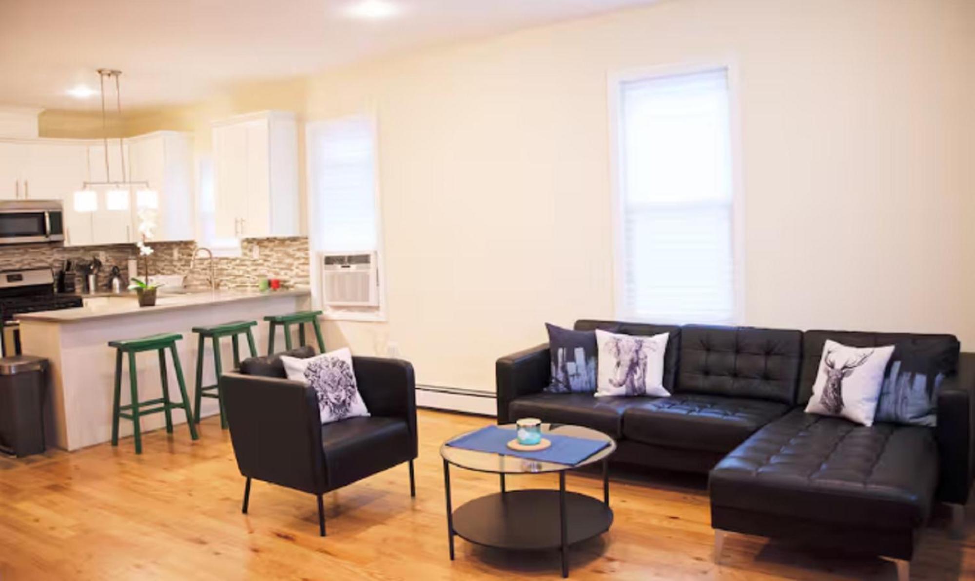 Apartment Park Slope Brownstone, Private Room, Private Bath *